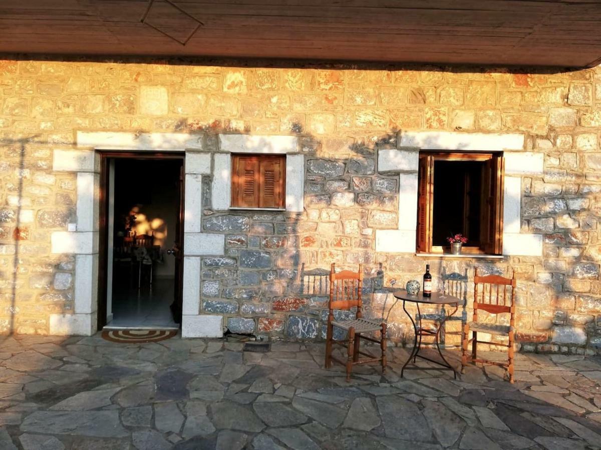 Апартаменты Theasea House With Garden Riglia Экстерьер фото